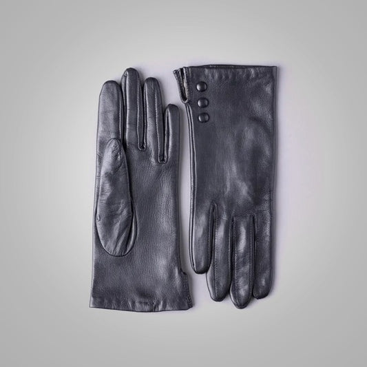 New Women's Beatrice Button Lambskin Leather Gloves in Black