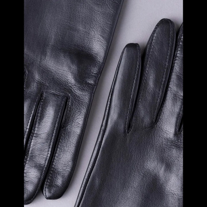 New Women's Beatrice Button Lambskin Leather Gloves in Black