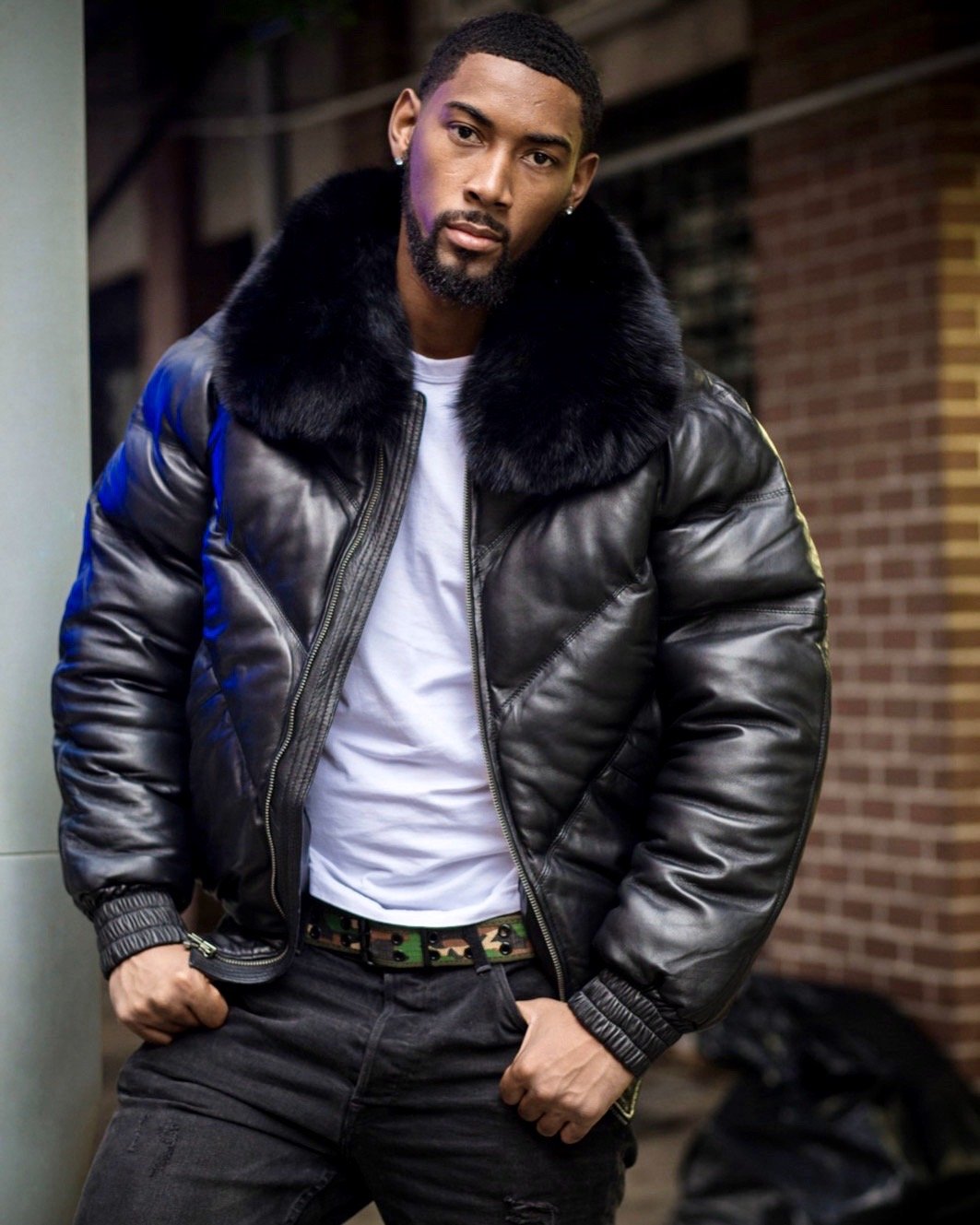 Premium Avanzar Black Men’s V-Bomber Jacket with Black Fur